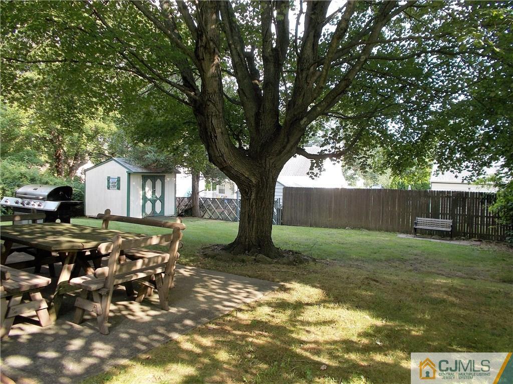 17 Preston Road East Brunswick, NJ 08816 - Photo 21 of 25 Gallery Image 21