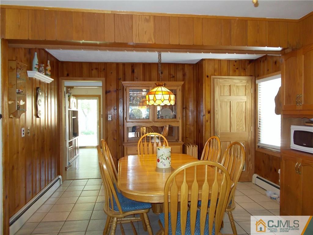 17 Preston Road East Brunswick, NJ 08816 - Photo 4 of 25 Gallery Image 4