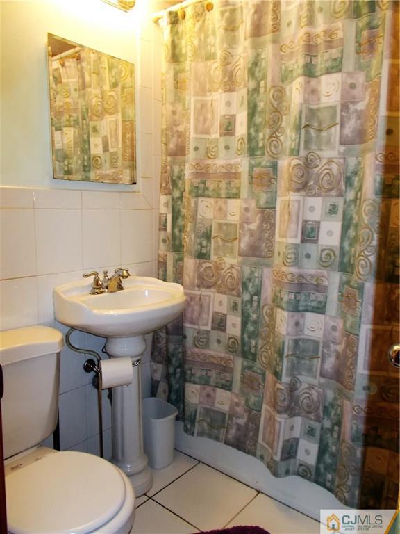 17 Preston Road East Brunswick, NJ 08816 - Photo 9 of 25 Gallery Image 9