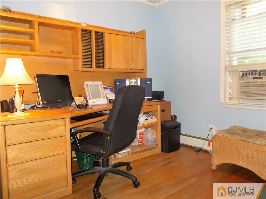 17 Preston Road East Brunswick, NJ 08816 - Photo 10 of 25 Gallery Image 10