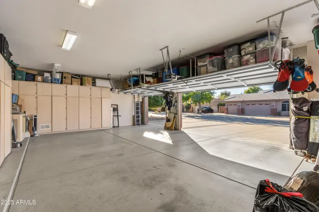 $825,000 | 24415 North 43rd Drive, Glendale, AZ 85310