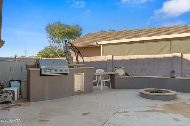 $825,000 | 24415 North 43rd Drive, Glendale, AZ 85310