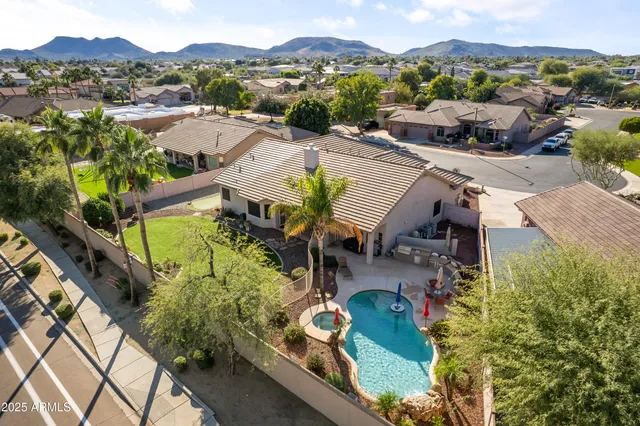 $825,000 | 24415 North 43rd Drive, Glendale, AZ 85310