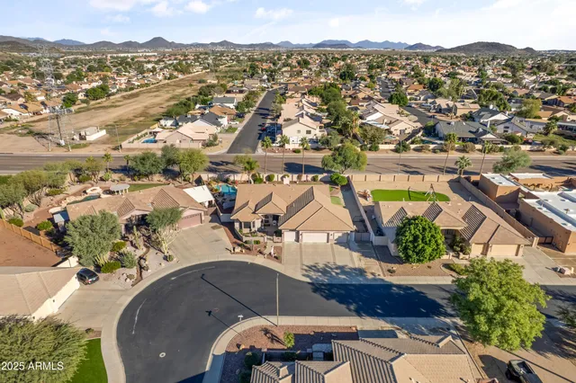 $825,000 | 24415 North 43rd Drive, Glendale, AZ 85310