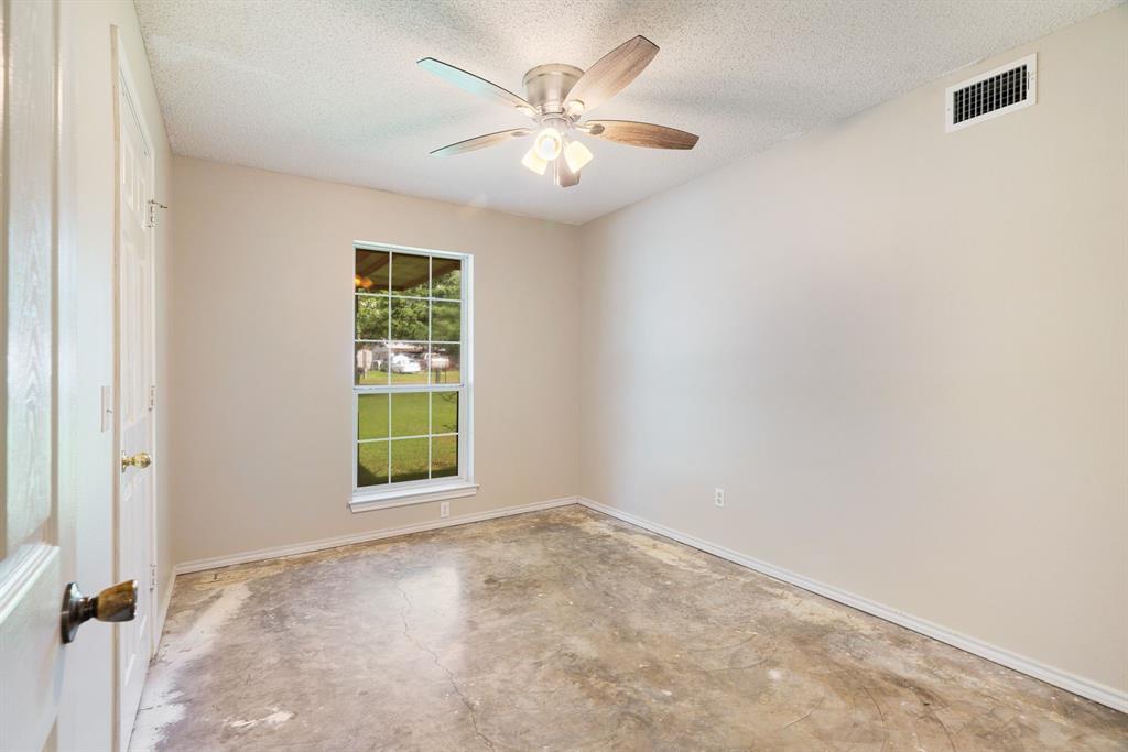 4405 County Road Paris, TX 75462 - Photo 13 of 19