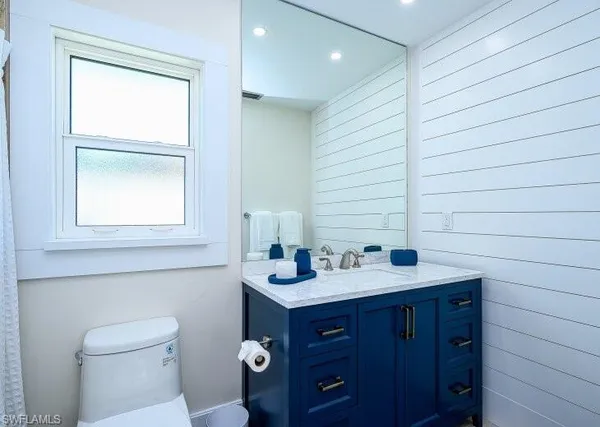 $12,000 | 760 106th Avenue North, Naples, FL 34108