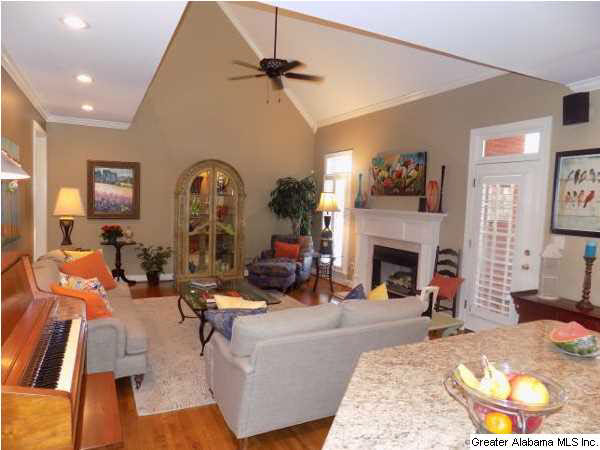 152 Windsor Lane Pelham, AL 35124 - Photo 5 of 32