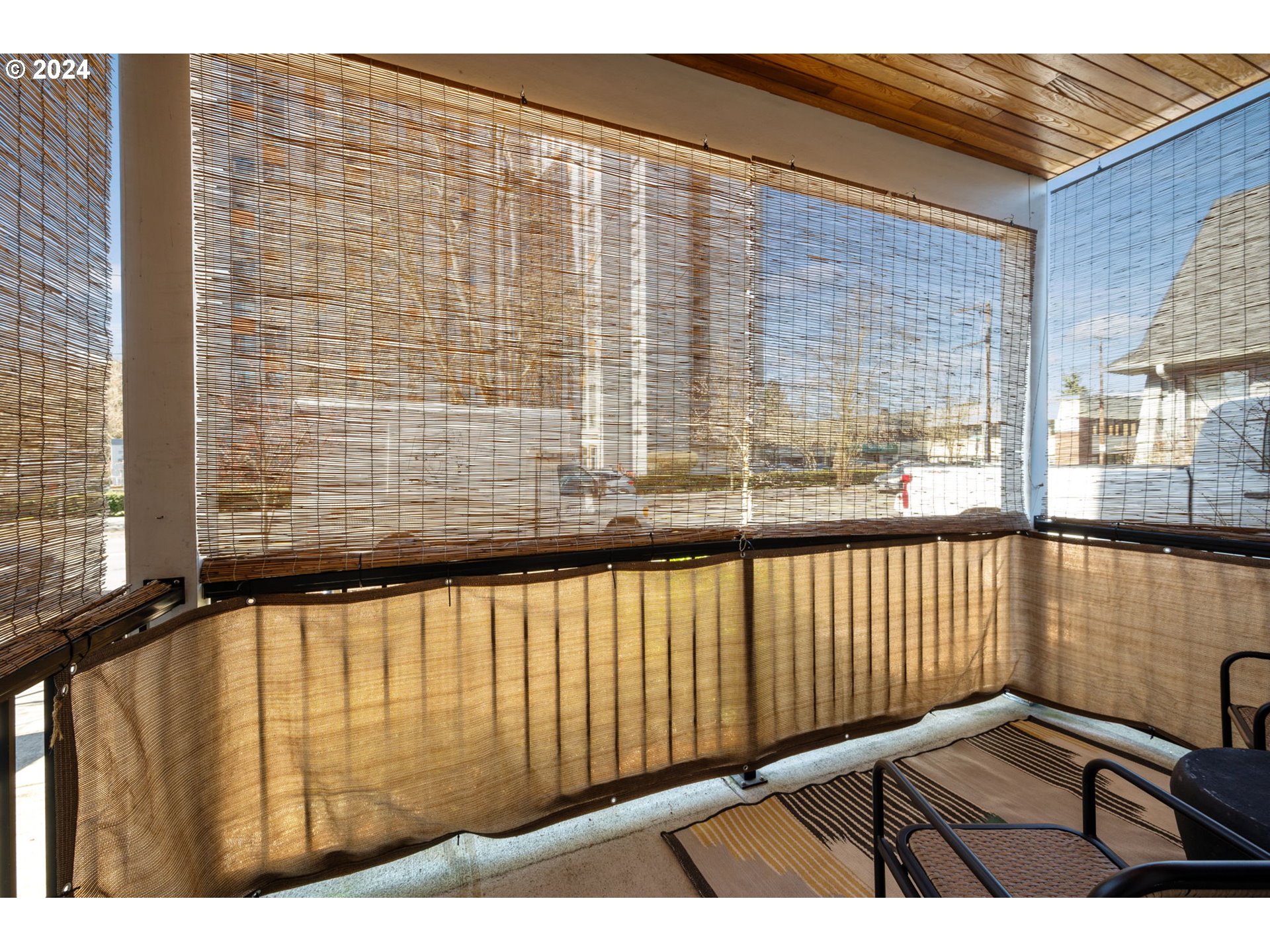 1616 Northeast 45th Avenue, Unit 1 Portland, OR 97213 - Photo 23 of 30 a view of balcony with a potted plant