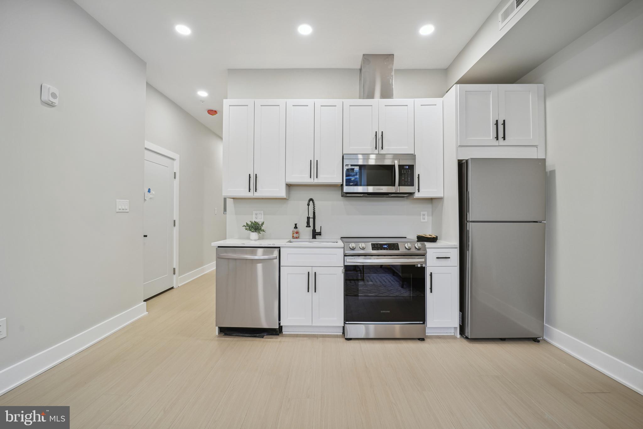 2213 M Street Northeast, Unit 1 Washington, DC 20002 - Photo 4 of 16