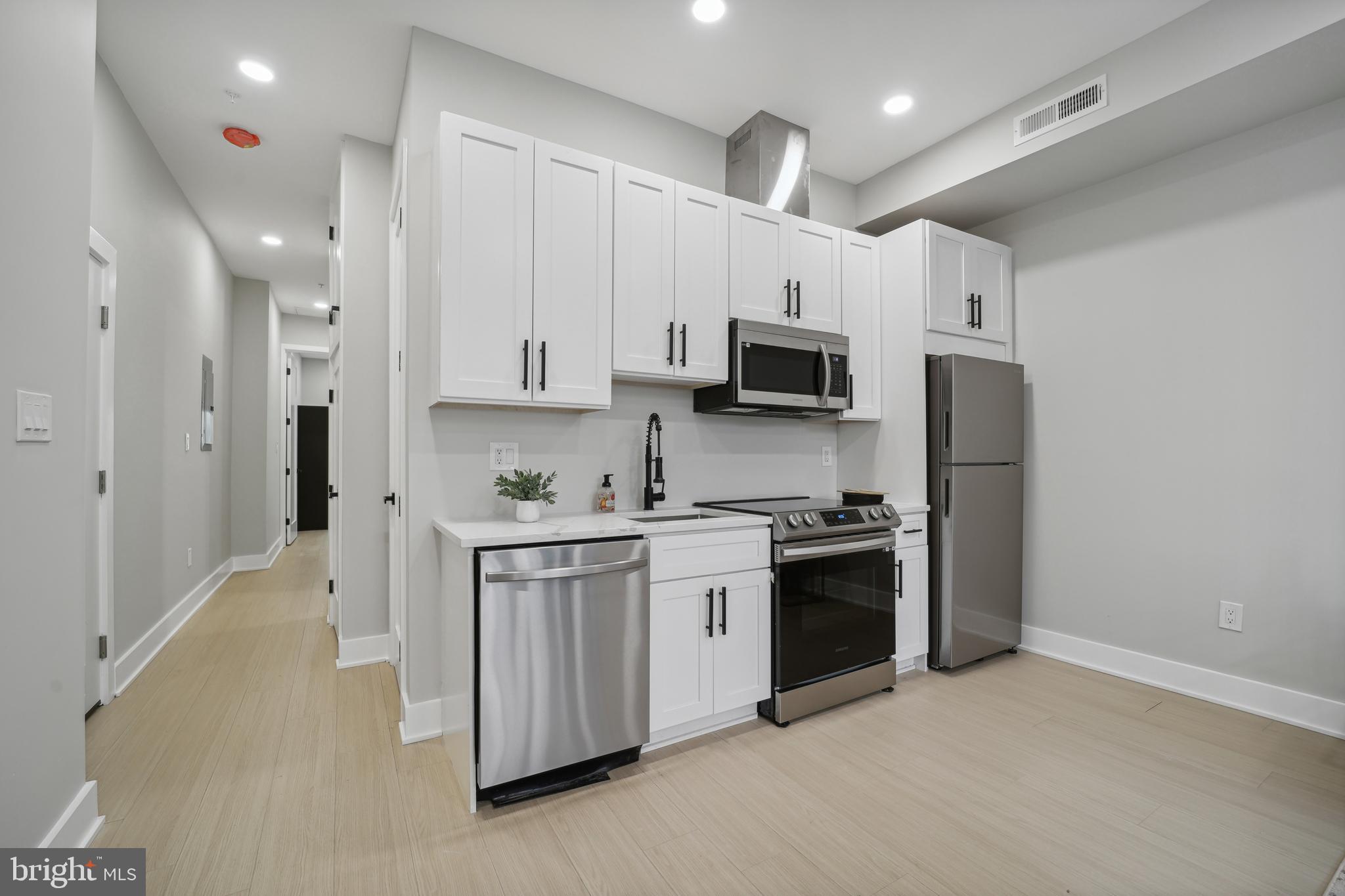 2213 M Street Northeast, Unit 1 Washington, DC 20002 - Photo 5 of 16