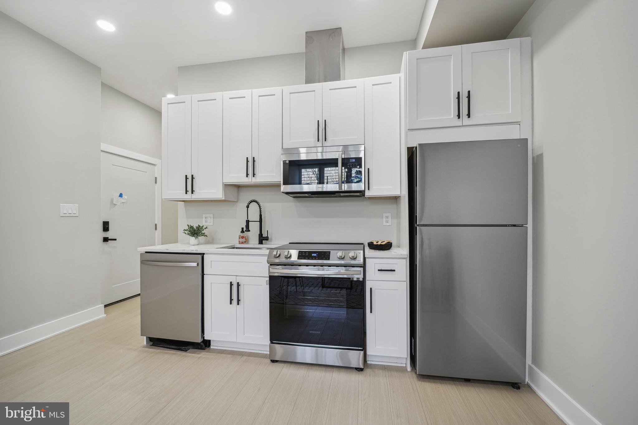 2213 M Street Northeast, Unit 1 Washington, DC 20002 - Photo 6 of 16