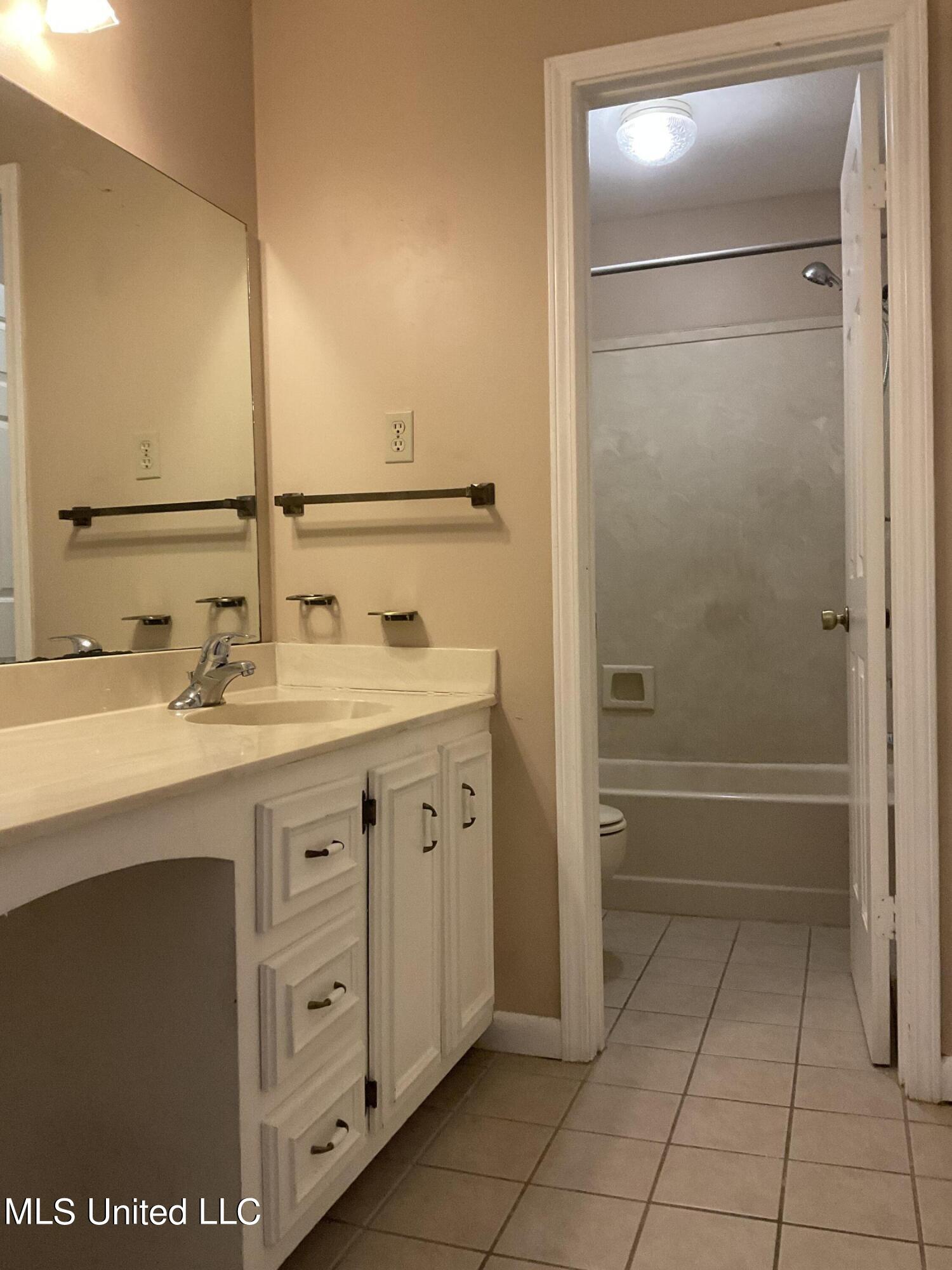 7230 Kingcrest Road Olive Branch, MS 38654 - Photo 12 of 13 IMG_0605