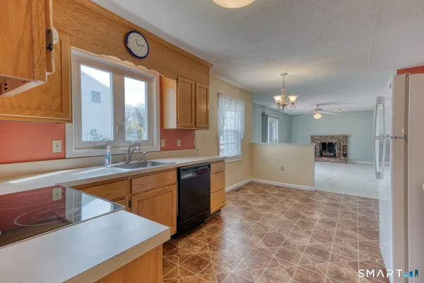 $429,900 | 148 Kimberley Road, Newington, CT 06111