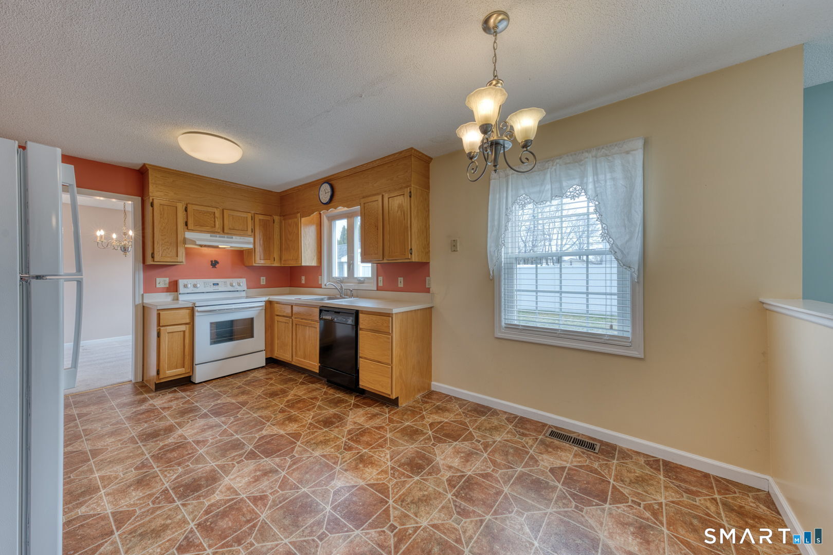 148 Kimberley Road Newington, CT 06111 - Photo 14 of 33