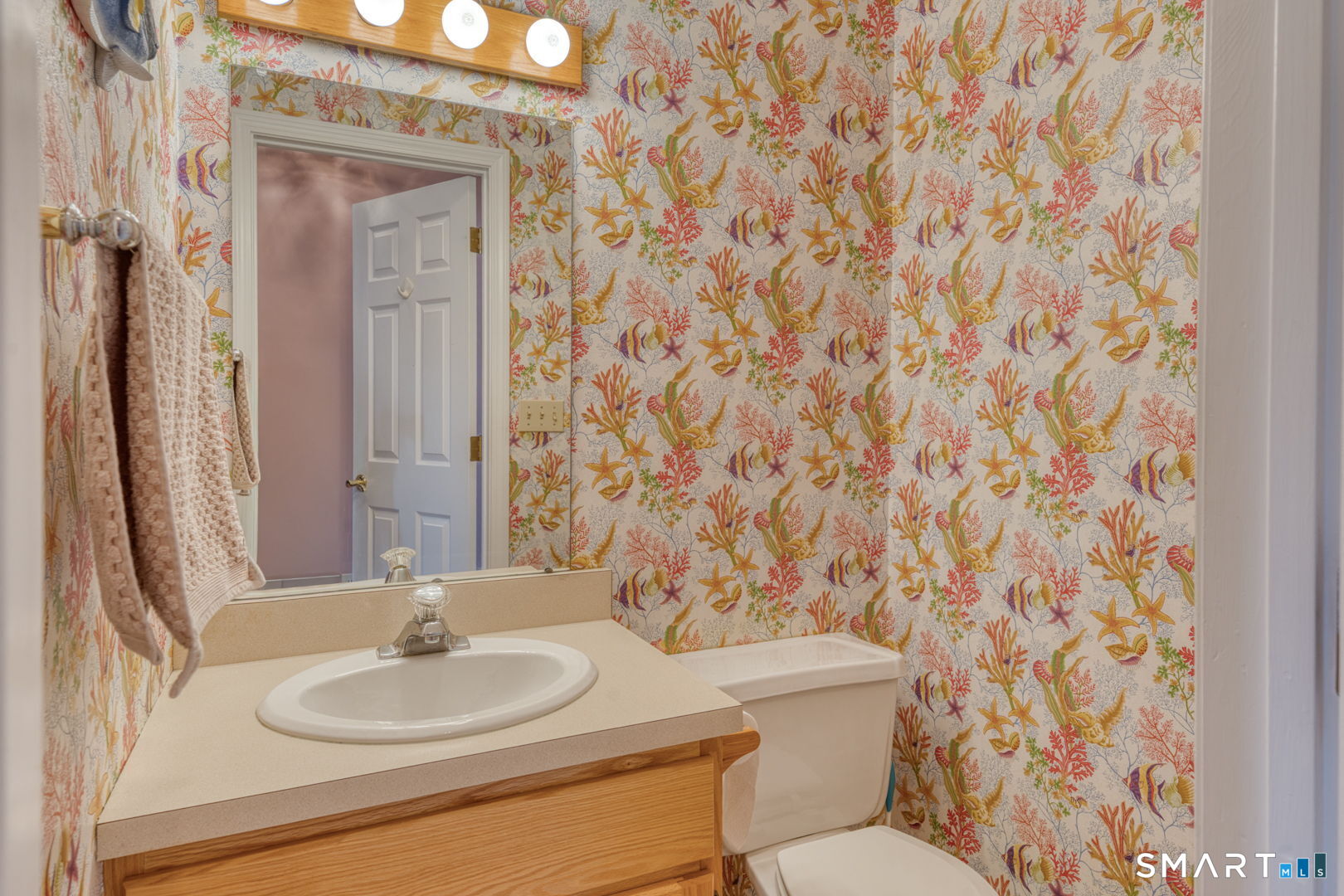 148 Kimberley Road Newington, CT 06111 - Photo 17 of 33