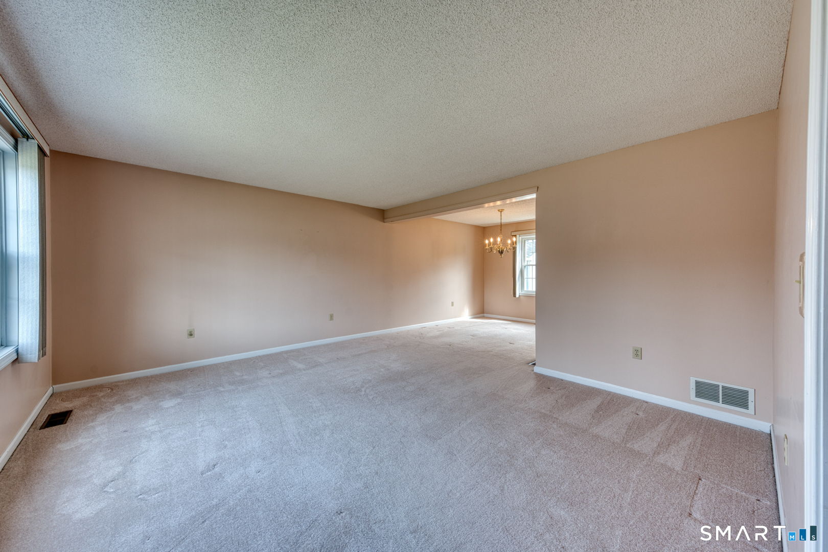 148 Kimberley Road Newington, CT 06111 - Photo 6 of 33