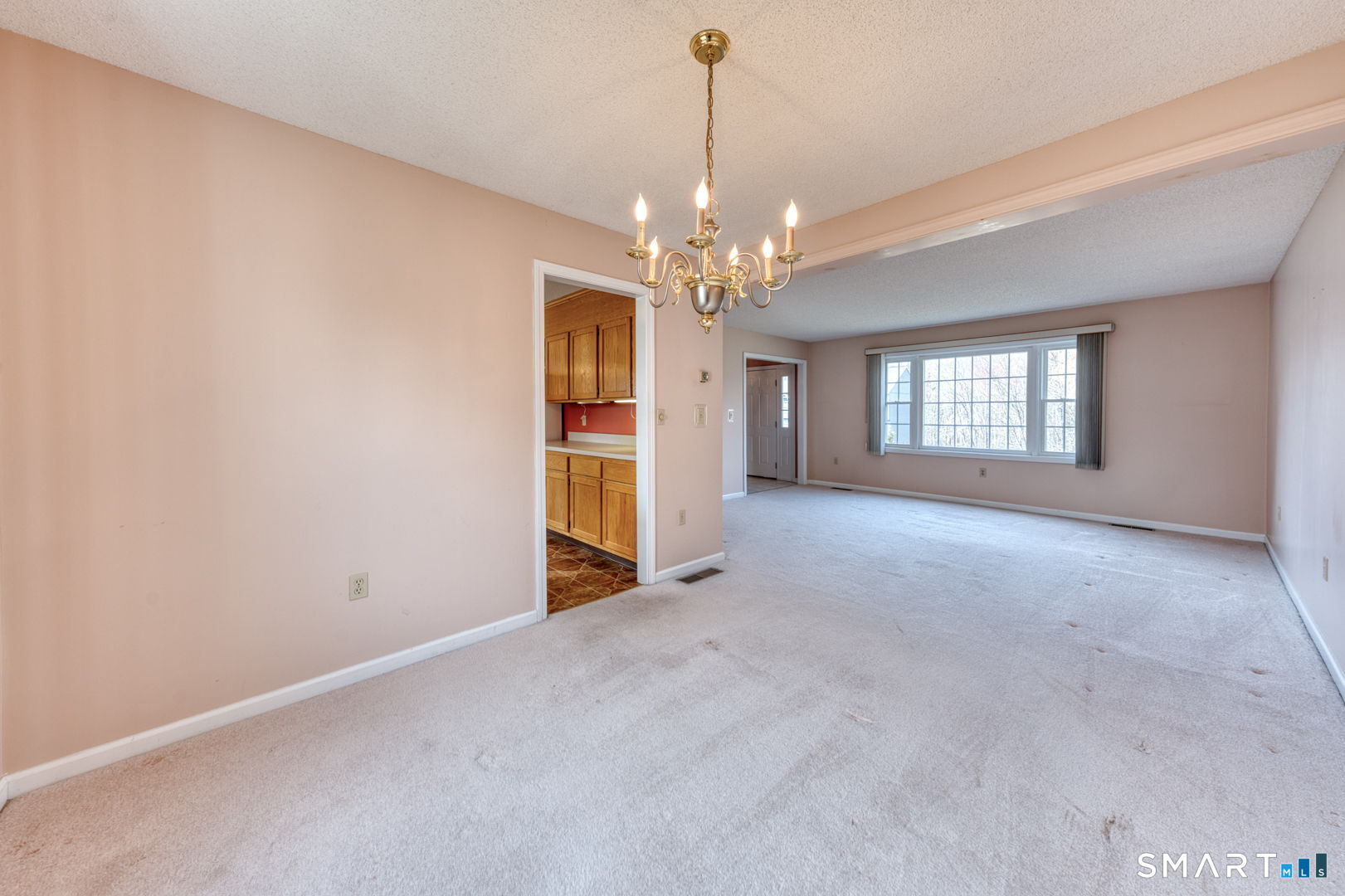 148 Kimberley Road Newington, CT 06111 - Photo 8 of 33