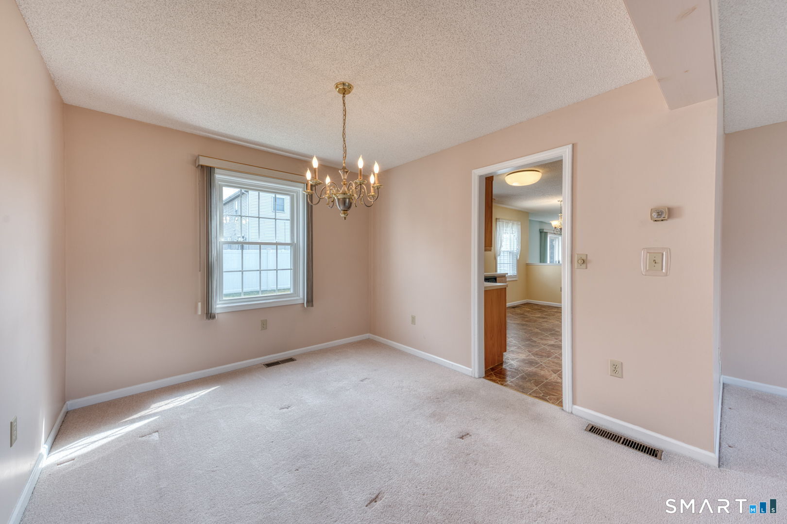 148 Kimberley Road Newington, CT 06111 - Photo 10 of 33