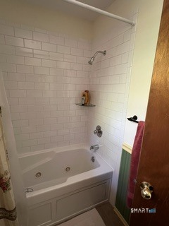 72 Pinnacle Road Ellington, CT 06029 - Photo 30 of 38 a bathroom with a bathtub