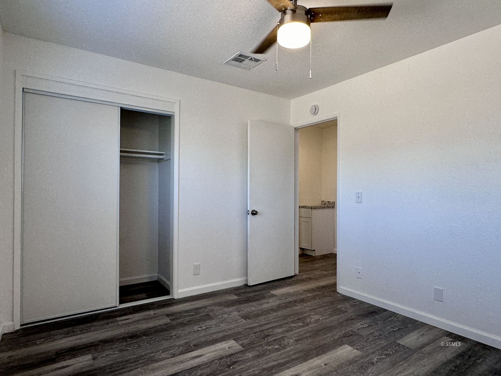 241 South Richmond Road Ridgecrest, CA 93555 - Photo 14 of 28 Gallery Image 14