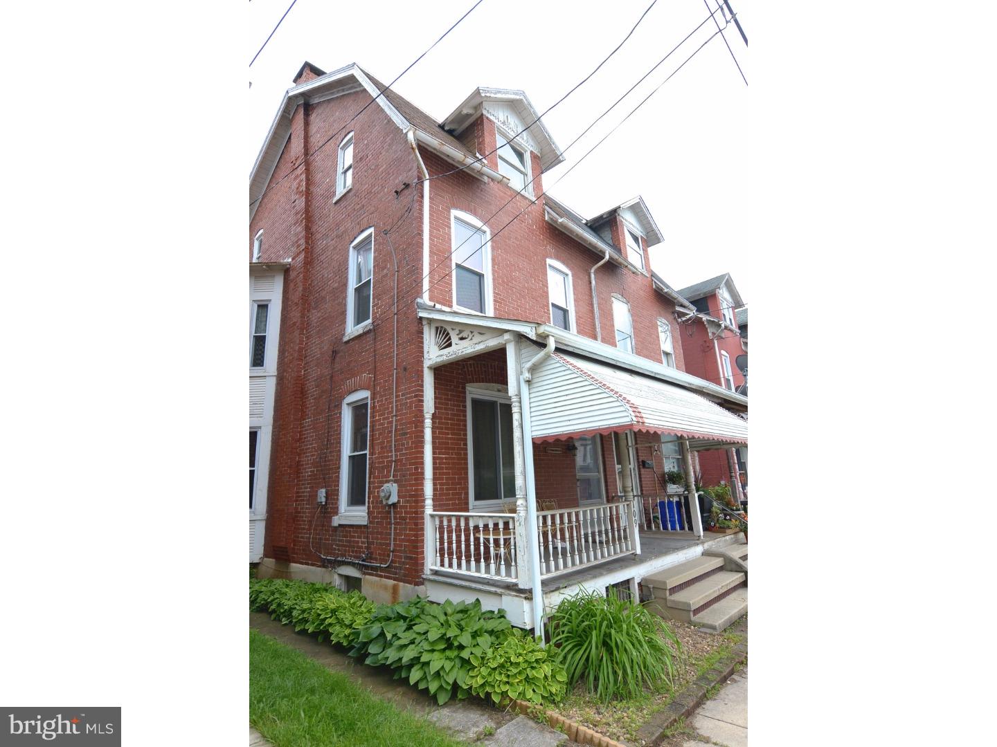 109 Woodrow Avenue Sinking Spring, PA 19608 - Photo 1 of 23 Gallery Image 1