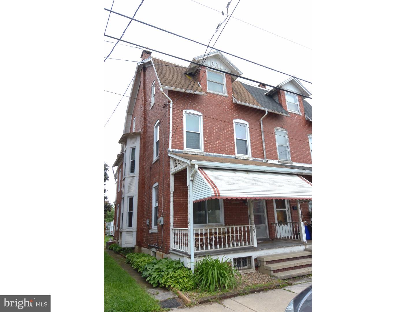 109 Woodrow Avenue Sinking Spring, PA 19608 - Photo 2 of 23 Gallery Image 2