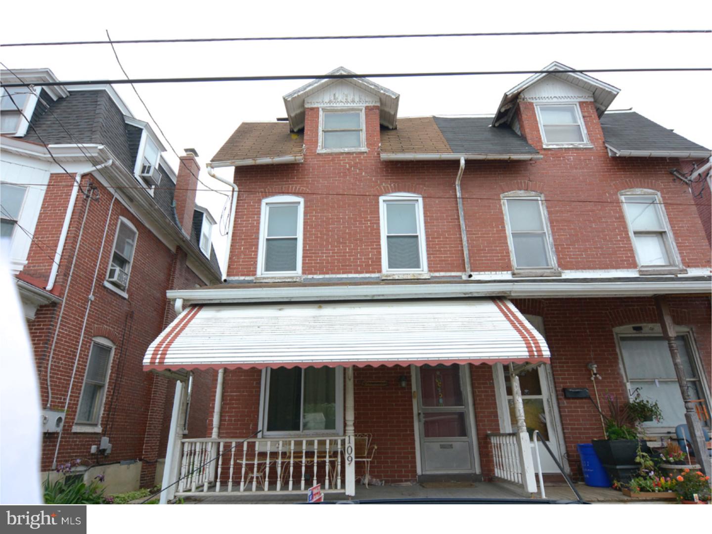 109 Woodrow Avenue Sinking Spring, PA 19608 - Photo 4 of 23 Gallery Image 4
