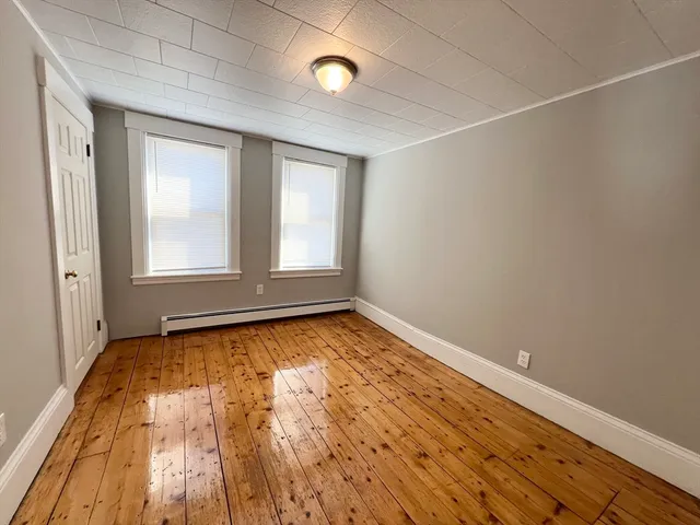 $3,000 | 194 Highland Avenue, Fitchburg, MA 01420