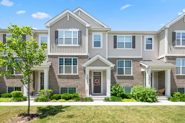 $469,000 | 30-w047 Brayman Court, Aurora, IL 60502