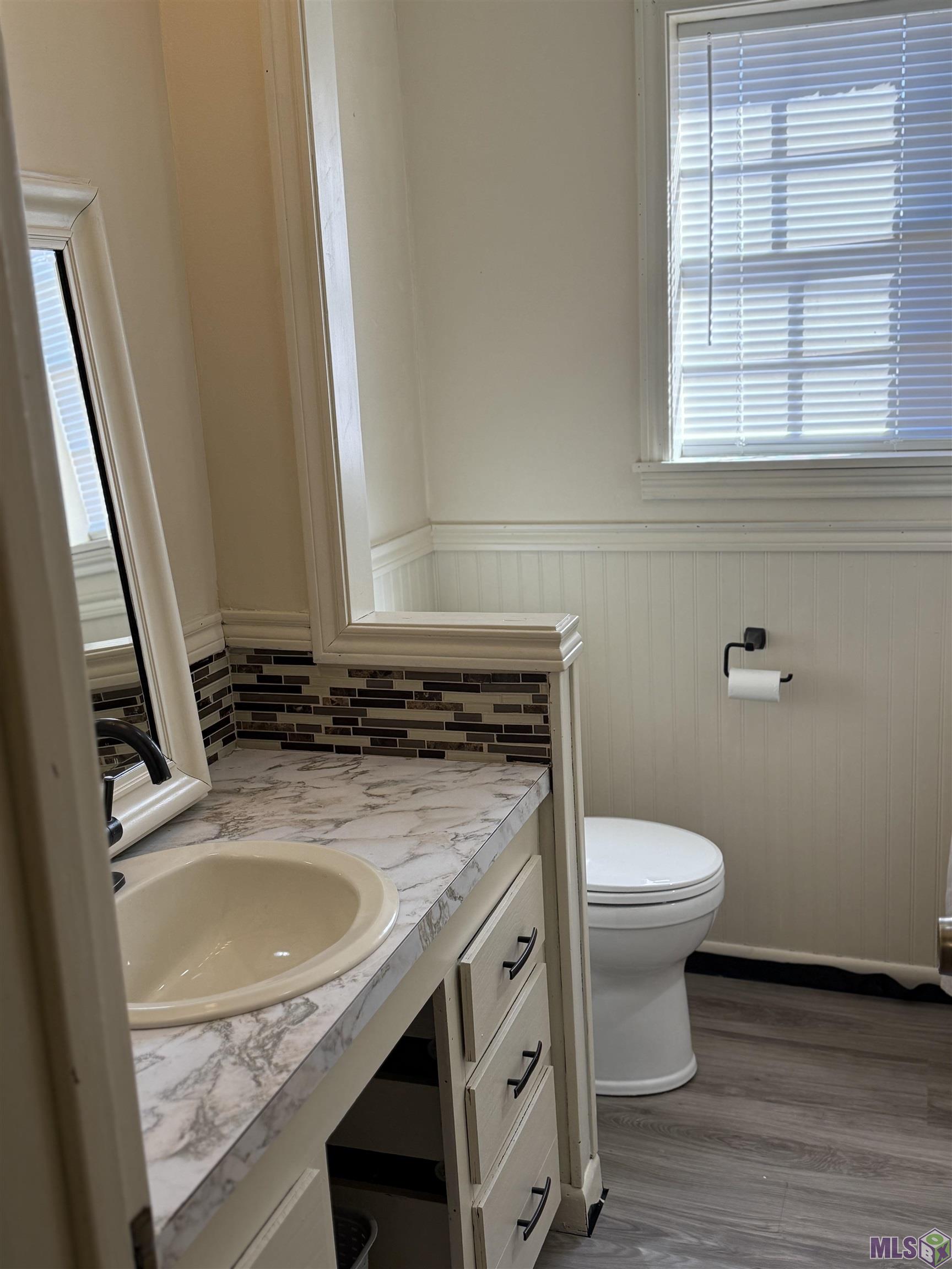 6861 West Main Street Houma, LA 70360 - Photo 5 of 16 First Floor Bathroom