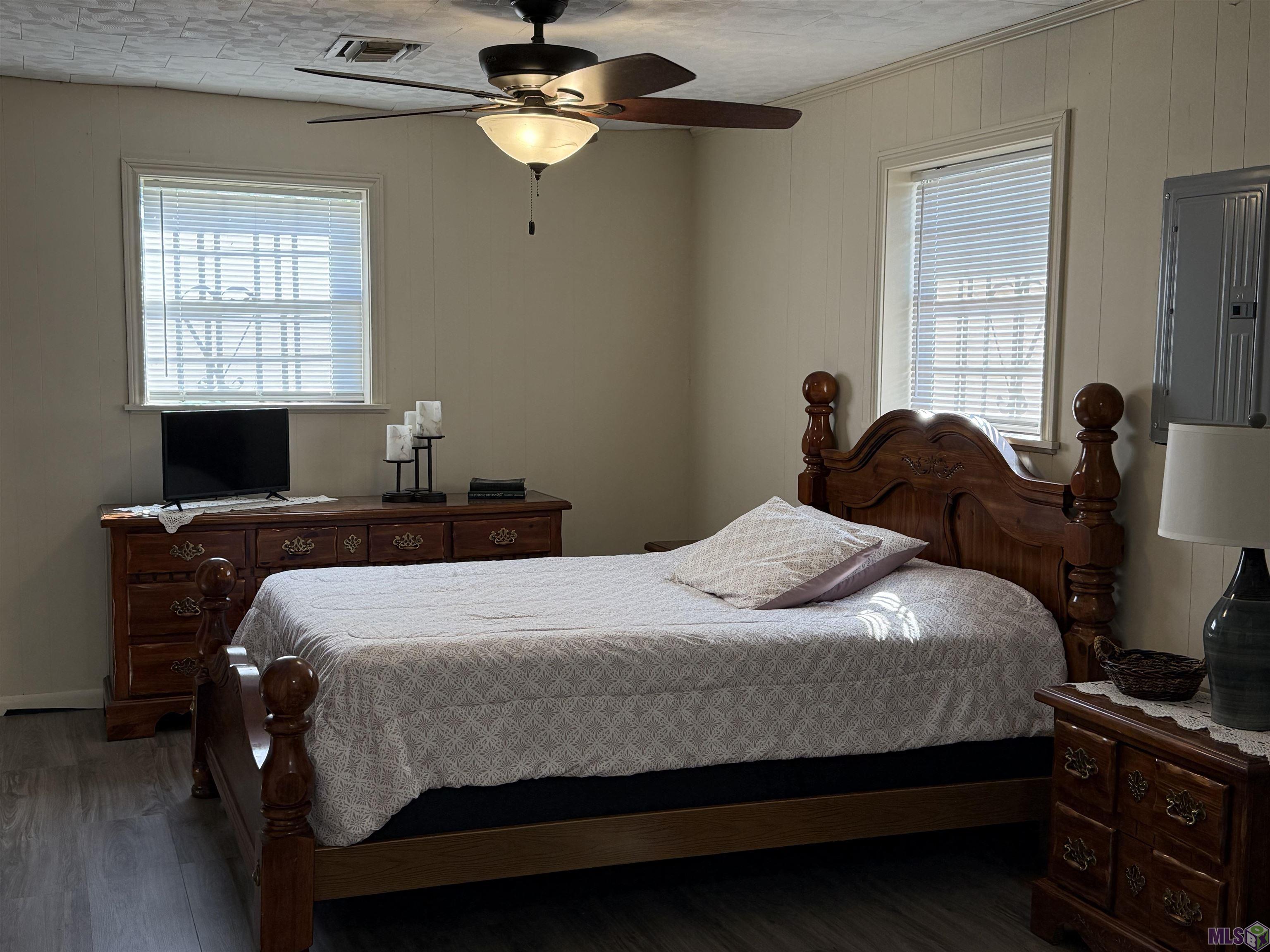 6861 West Main Street Houma, LA 70360 - Photo 8 of 16 First Floor Primary Bedroom