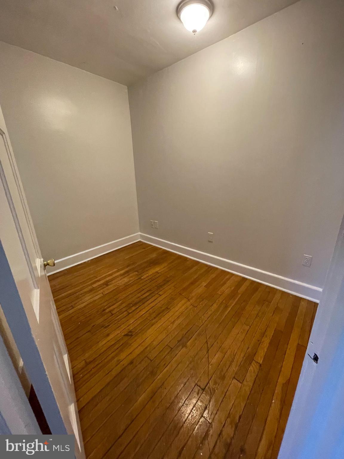 4331 Berger Avenue Baltimore, MD 21206 - Photo 13 of 15