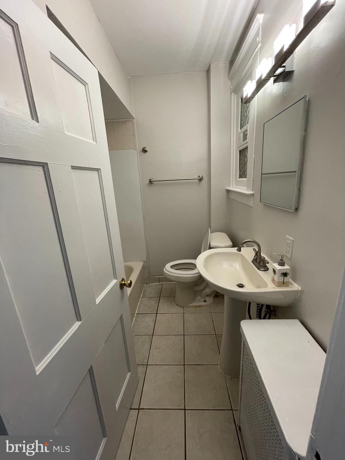 4331 Berger Avenue Baltimore, MD 21206 - Photo 8 of 15