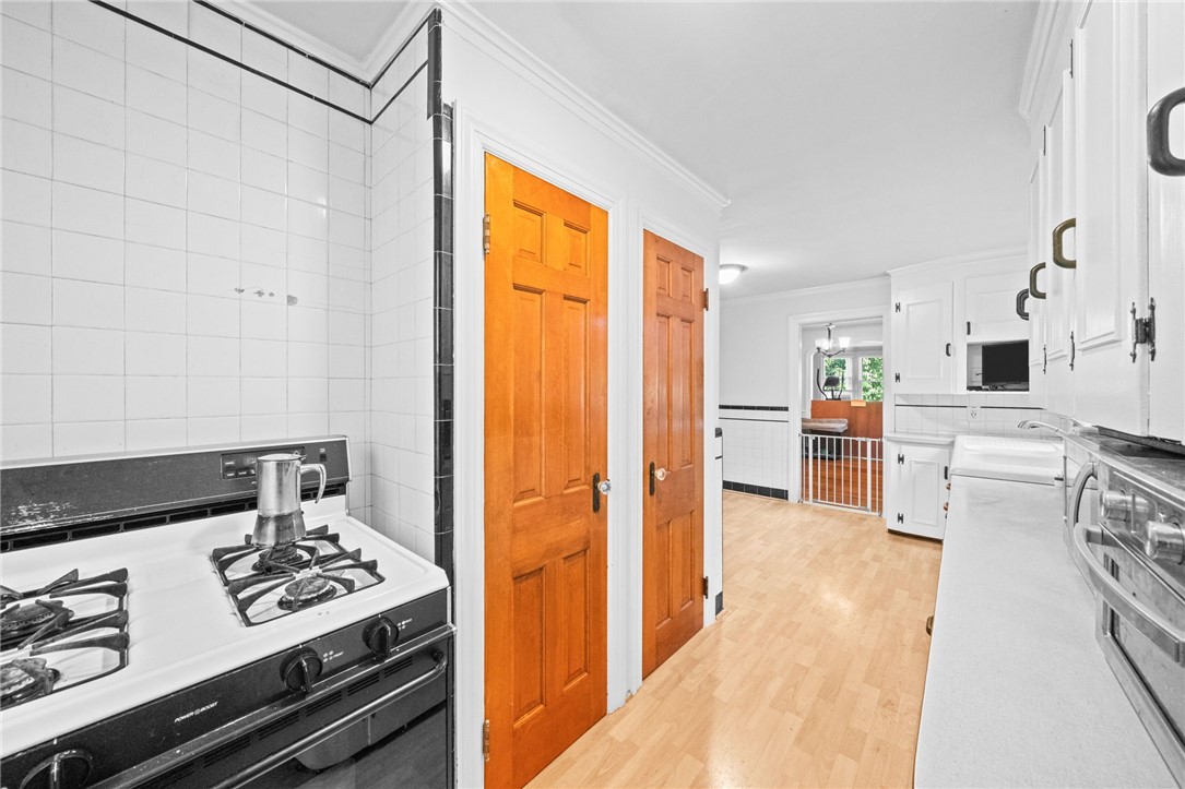 22 Raritan Avenue Providence, RI 02909 - Photo 26 of 50