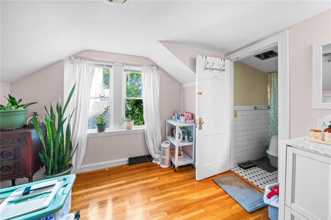 22 Raritan Avenue Providence, RI 02909 - Photo 40 of 50
