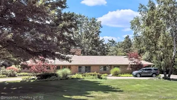 $799,900 | 1640 Orchard Lane, Bloomfield Hills, MI 48301