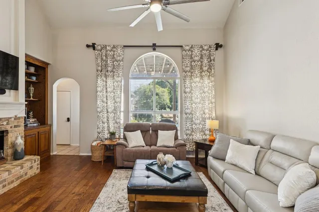 $699,990 | 823 Patricia Drive, Allen, TX 75002