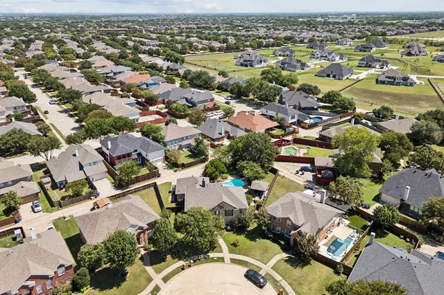 $699,990 | 823 Patricia Drive, Allen, TX 75002