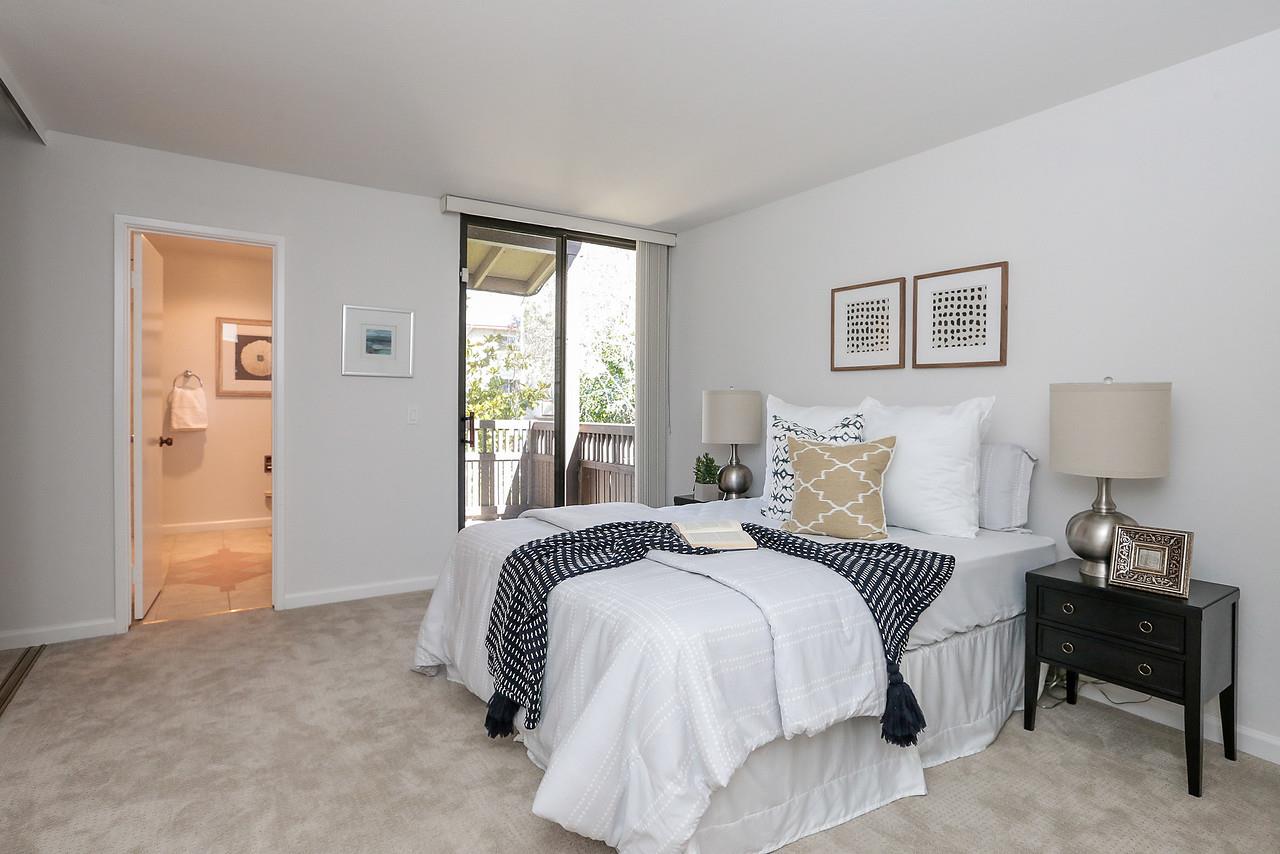 2040 West Middlefield Road, Unit 16 Mountain View, CA 94043 - Photo 14 of 22 Gallery Image 14