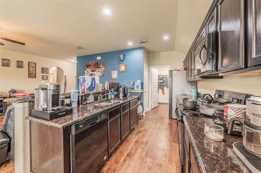 9133 St Barts Road Fort Worth, TX 76123 - Photo 14 of 32