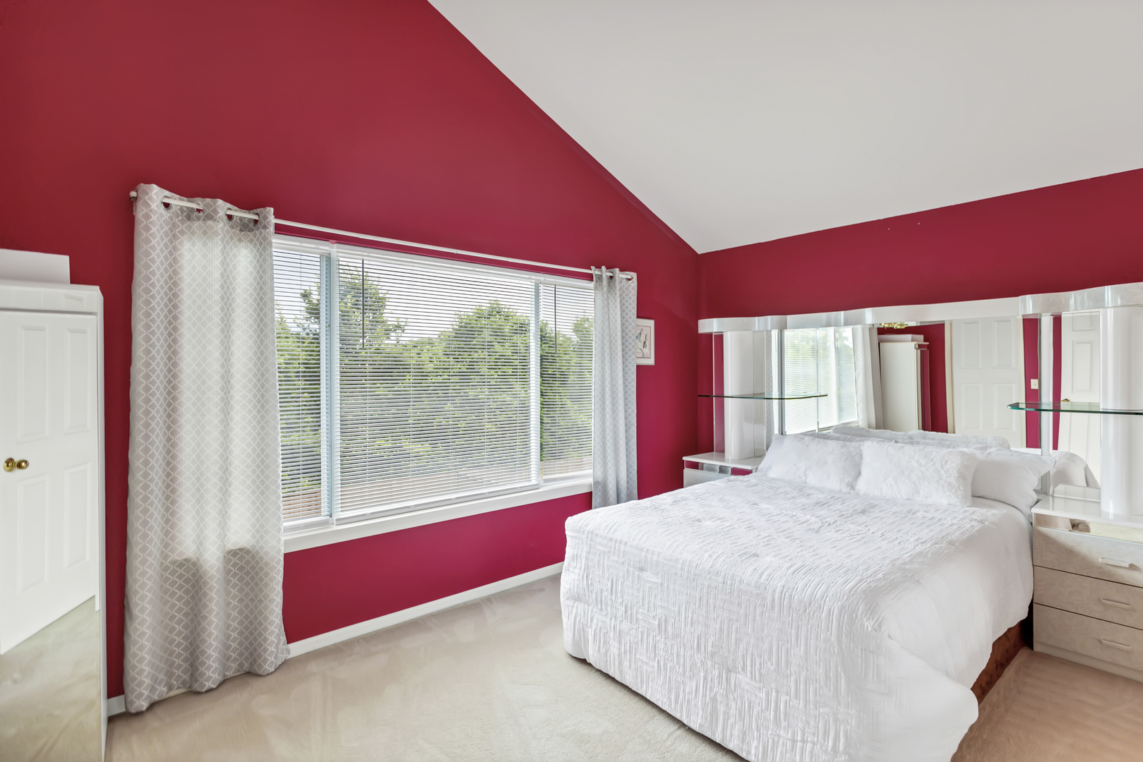 6810 Highgate Road Carpentersville, IL 60110 - Photo 20 of 35 Gallery Image 20