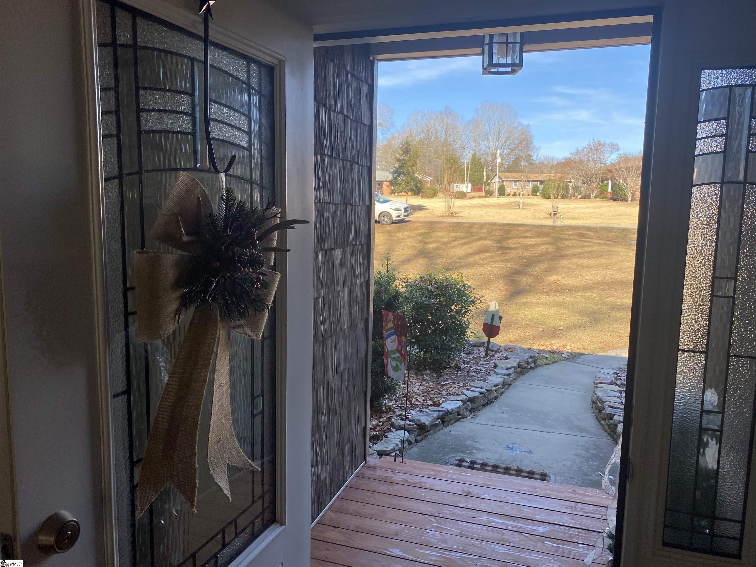 391 Edgewood Drive Clinton, SC 29325 - Photo 6 of 35 Gallery Image 6