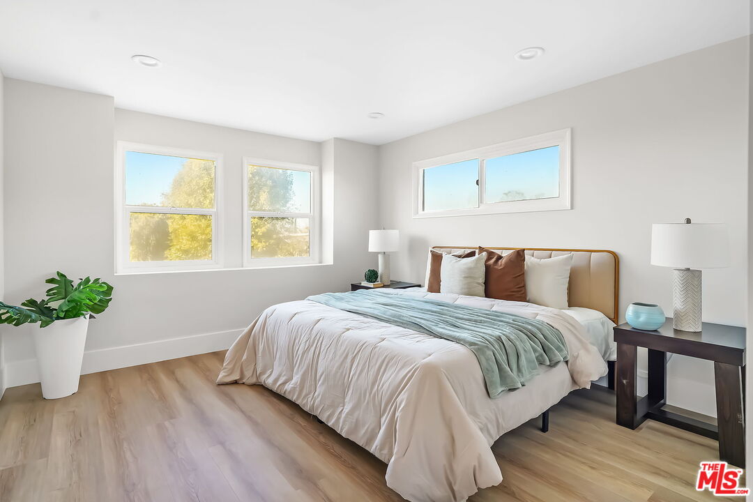 3492 Cabrillo Boulevard Los Angeles, CA 90066 - Photo 32 of 59