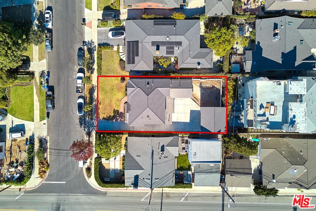 3492 Cabrillo Boulevard Los Angeles, CA 90066 - Photo 56 of 59 an aerial view of multiple houses