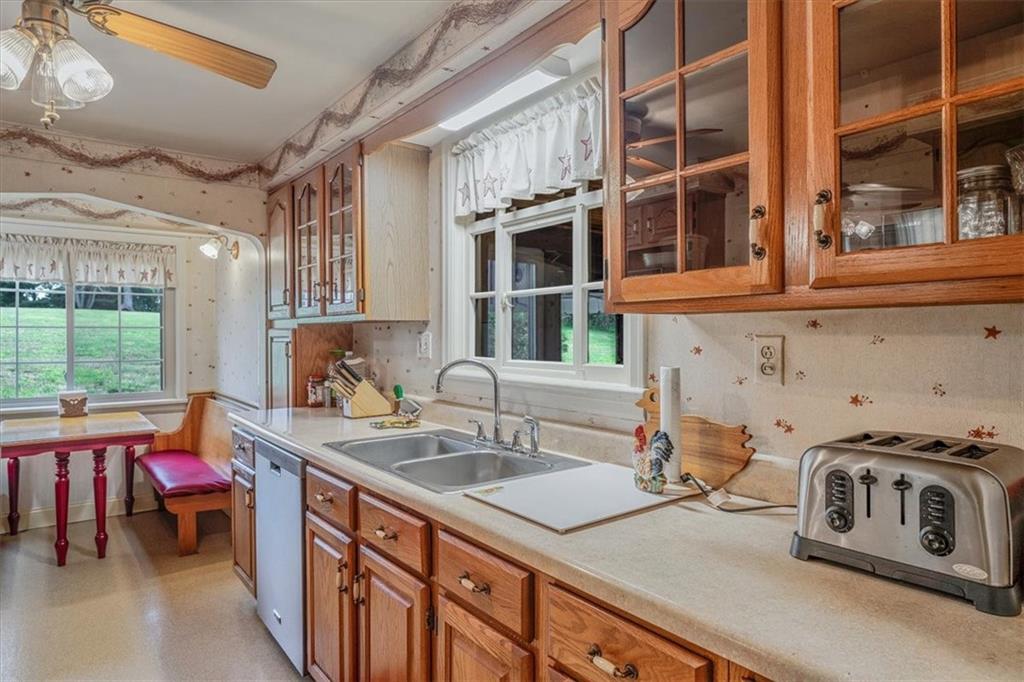2509 Ridge Road Jefferson Hills, PA 15332 - Photo 12 of 50 Fully Equipped Kitchen