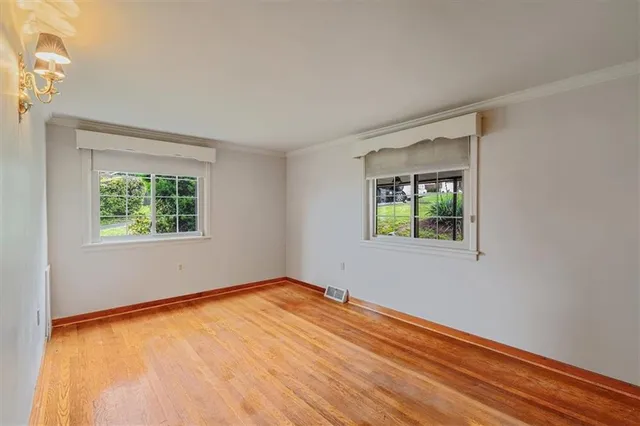 $240,000 | 2509 Ridge Road, Jefferson Hills, PA 15332