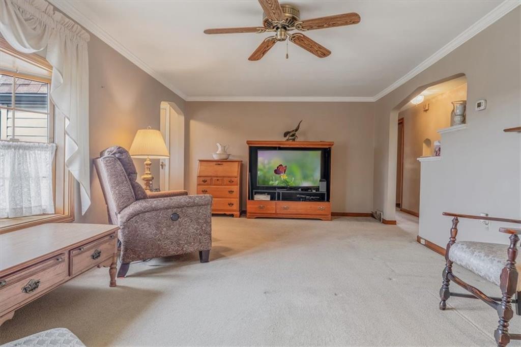 2509 Ridge Road Jefferson Hills, PA 15332 - Photo 5 of 50 Living Room