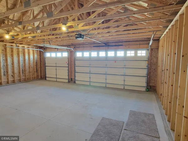 $399,900 | 320 Falcon Run, Eagle Lake, MN 56024