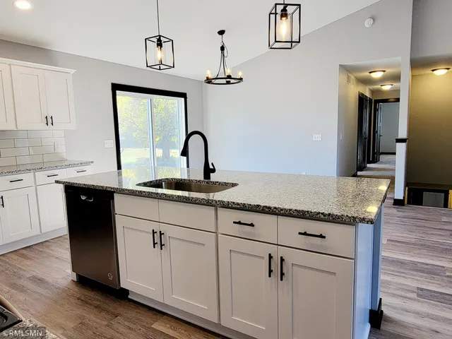 $399,900 | 320 Falcon Run, Eagle Lake, MN 56024