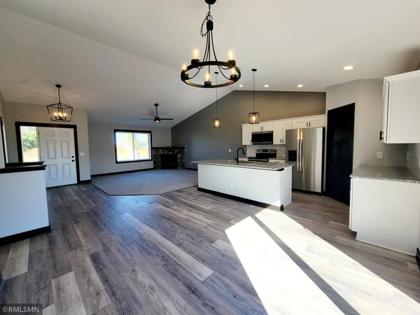 $399,900 | 320 Falcon Run, Eagle Lake, MN 56024